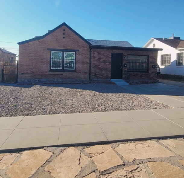 Building Photo - 3722 Sacramento Ave