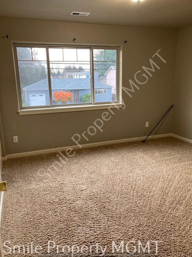 Building Photo - single house