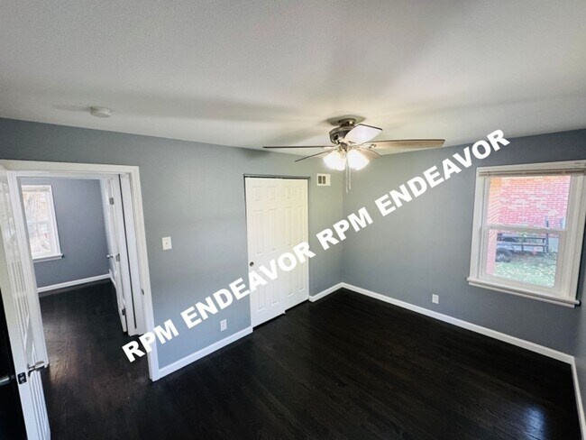 Building Photo - "Charming 4-Bedroom Haven with Sunroom, Ha...