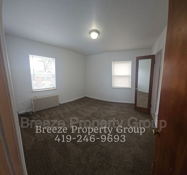 Building Photo - 2445 W Bancroft St