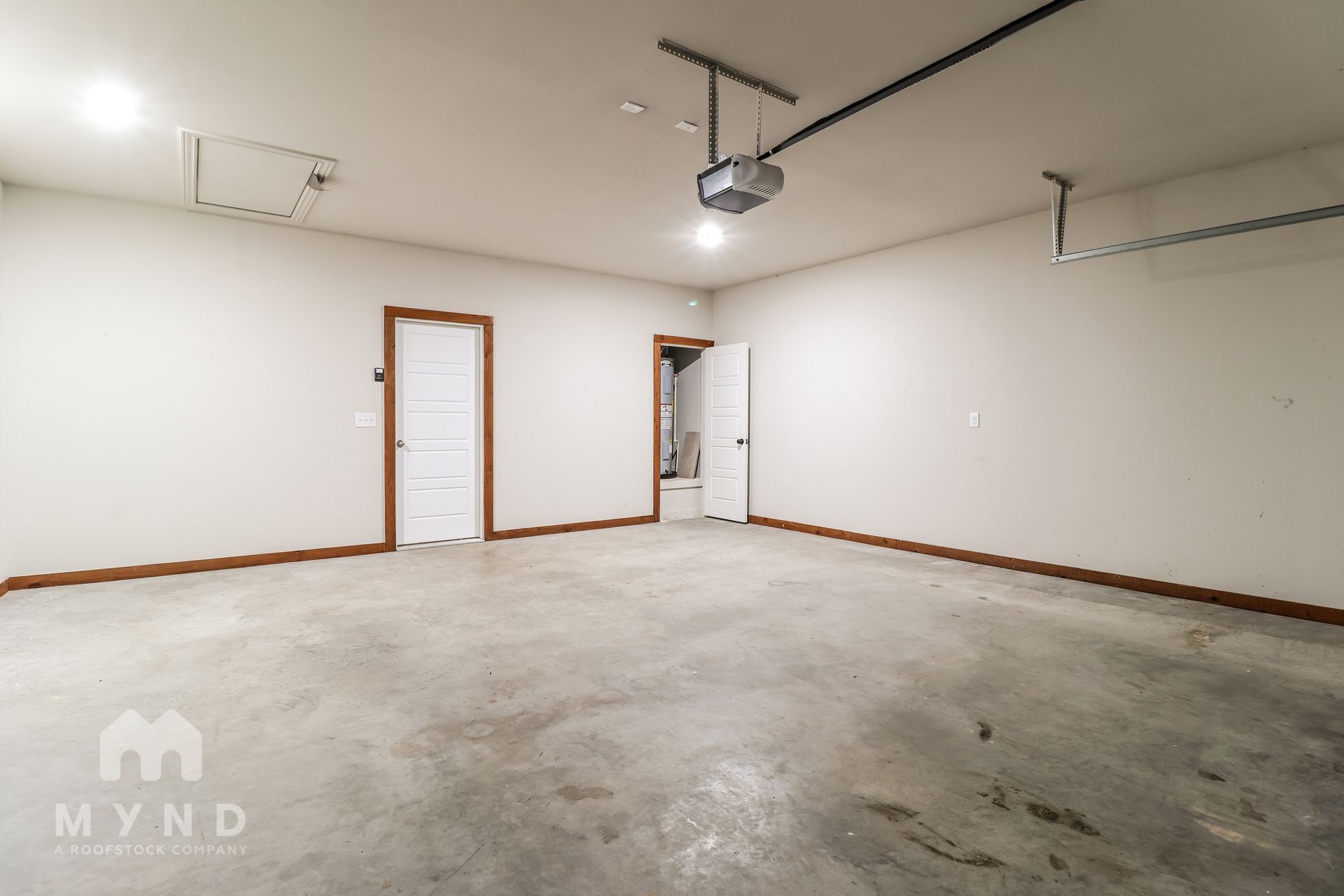 Building Photo - 1051 Pebble Pass