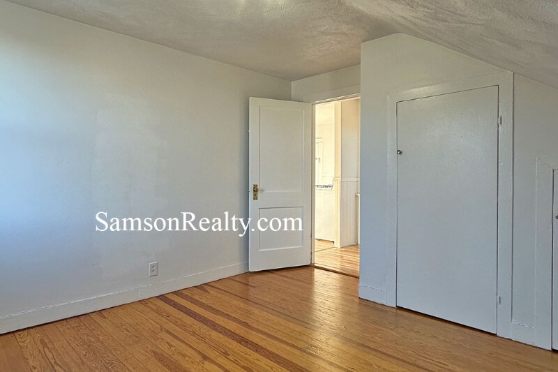 Building Photo - 12 Ostend St