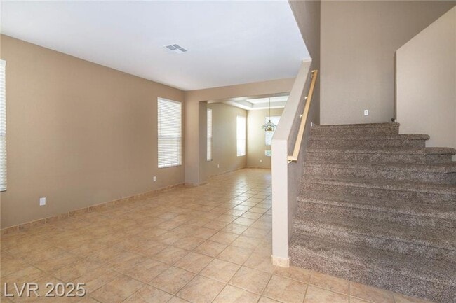 Building Photo - 2121 Whitebirch Ln