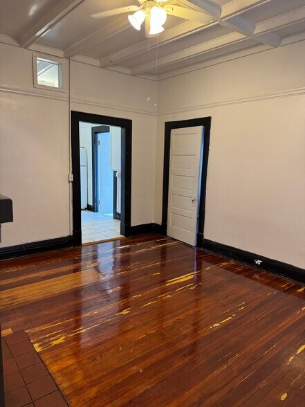 Building Photo - 607 E Louisiana Ave