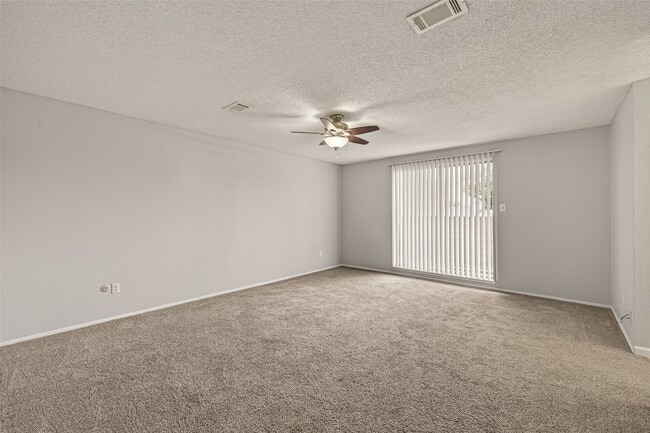 Building Photo - 1806 Foxlake Dr