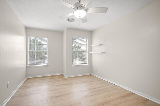 Building Photo - 21930 Holly Branch Dr