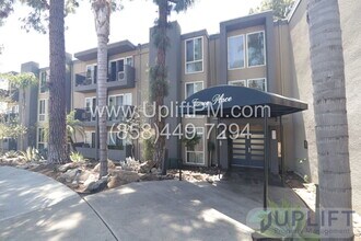 Building Photo - 4860 Rolando Ct