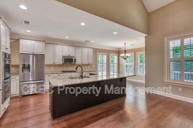 Building Photo - 258 Silver Cypress Cir