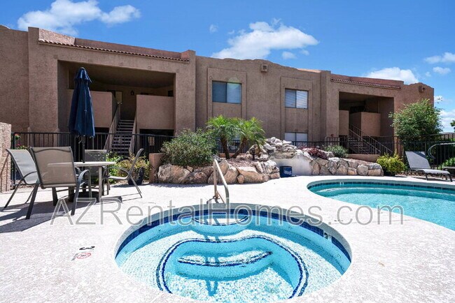 Building Photo - 8155 E Roosevelt St