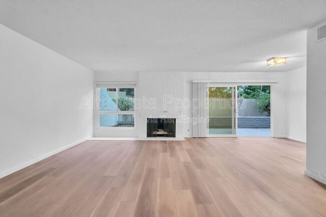Building Photo - 2229 Camino Preciosa Sur