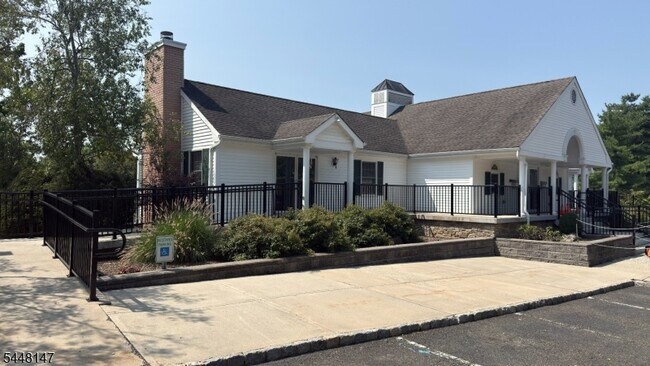 Building Photo - 249 Potomac Dr