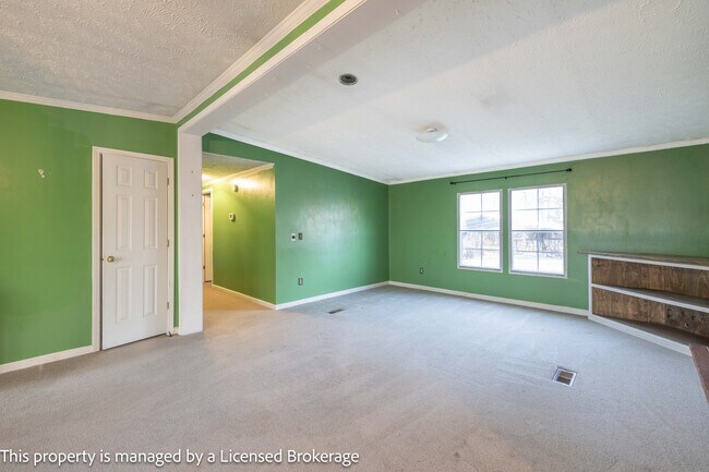 Building Photo - 40915 Deer Haven Dr