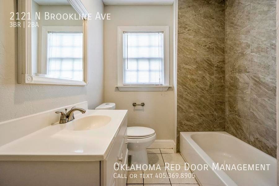 Building Photo - 2121 N Brookline Ave