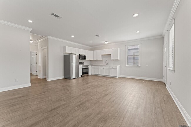 Building Photo - 1917 Minnesota St