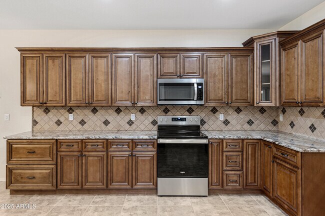 Building Photo - 11207 N 165th Ave