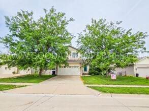 Building Photo - Single Family Home with Fenced Yard and Finished Basement within Waukee School District