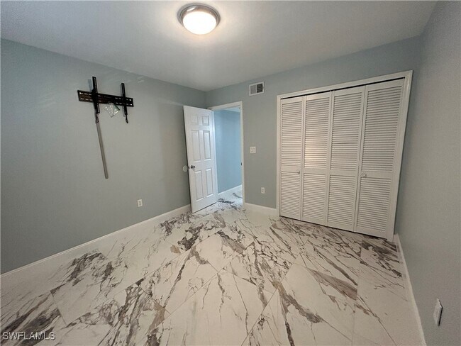 Building Photo - 2346 Naples Trace Cir