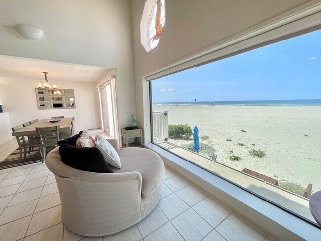 Building Photo - 4025 Ocean- MFR