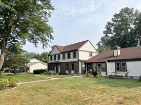 Building Photo - 7021 Bonaire Dr NE