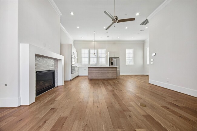 Building Photo - 9663 Kings Cross Station