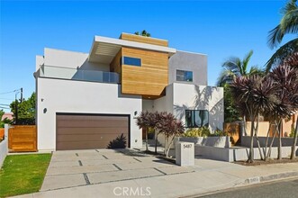 Building Photo - 5487 Blanco Way