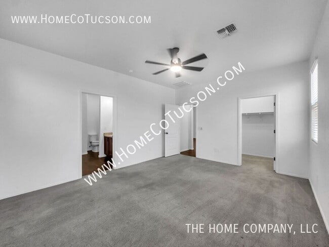 Building Photo - 6876 S Benedetti Ct
