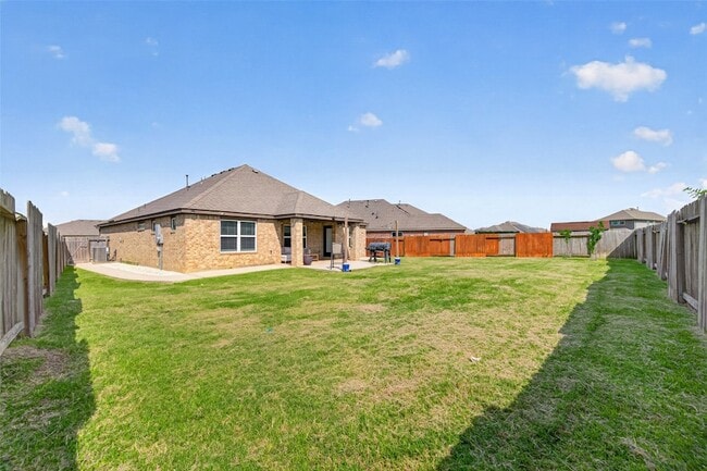 Building Photo - 16307 Rockdale Landing Dr