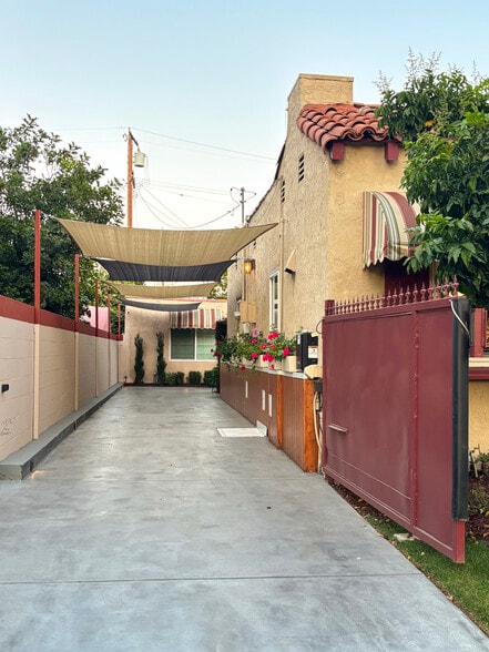 Building Photo - 132 Gerona Ave