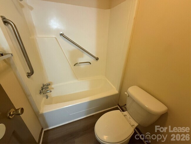 Building Photo - 810 10th St Blvd NW