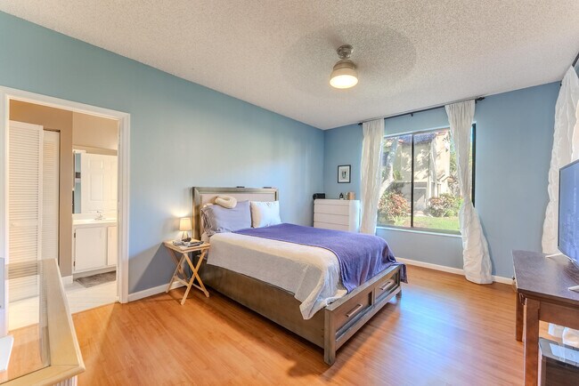 Building Photo - 10527 NW 10th St