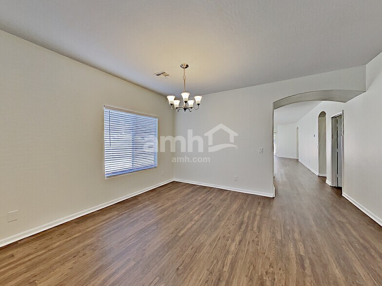 Building Photo - 42929 N Hudson Ct