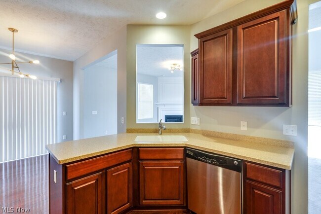 Building Photo - 3955 Gardiner Run