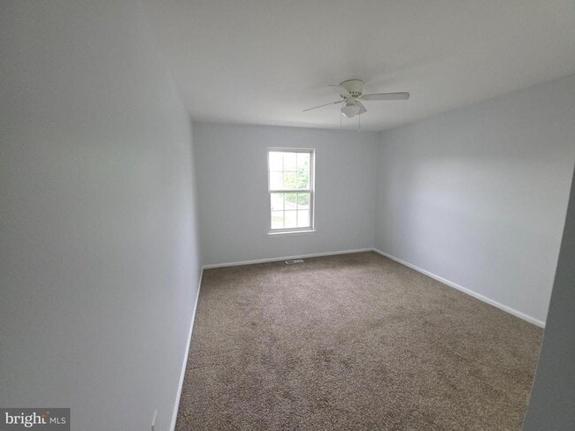 Building Photo - 2602 Saxony Dr