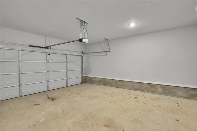 Building Photo - 3405 Endurance Ct