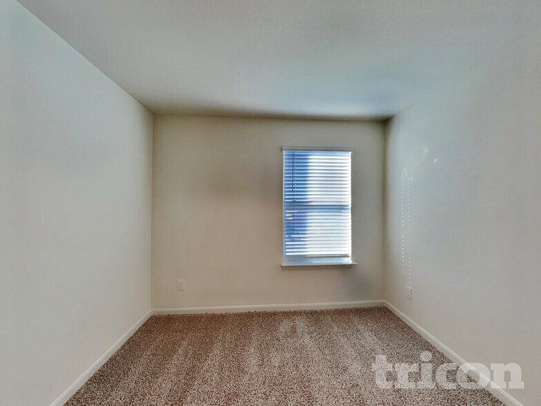 Building Photo - 837 Mallorie Ln