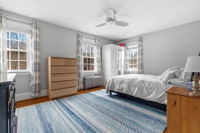 Building Photo - 859 Fellsway W