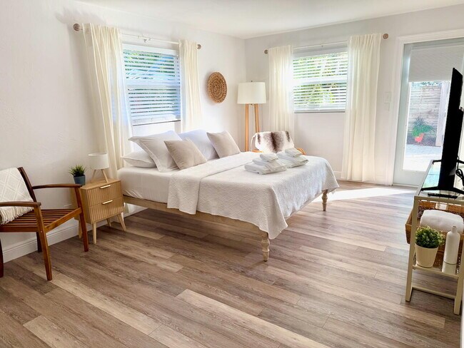 Building Photo - 311 N Swinton Ave