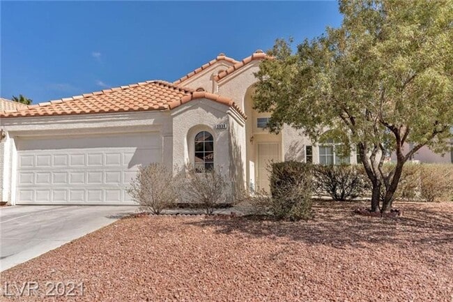 Building Photo - Fresh & Clean Single-Story Home in Gated C...