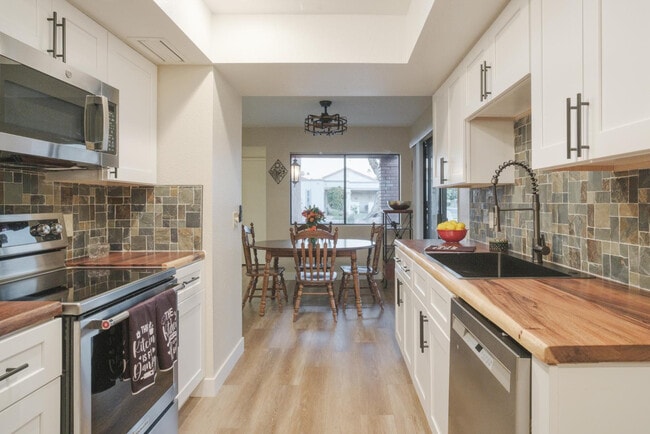 Building Photo - 287 Leisure World