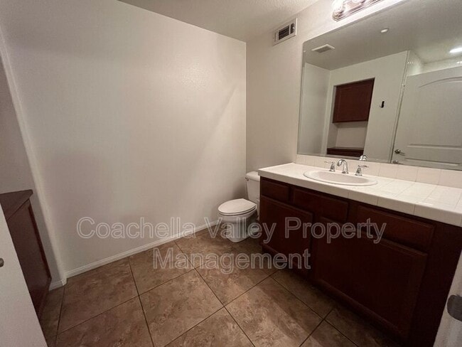 Building Photo - 235 Paseo Gregario