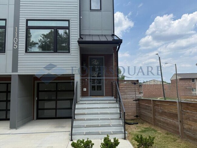 Building Photo - Modern 4-Bed / 4 Bath Townhome with Fireplace, Outdoor Spaces & Fenced Yard – Inside the Beltline...