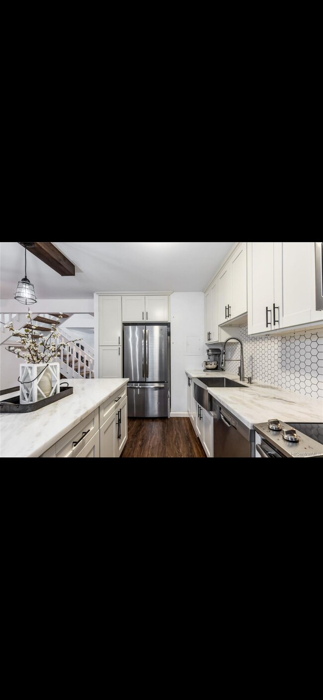 Building Photo - 94-1402-1402 Lanikuhana Ave