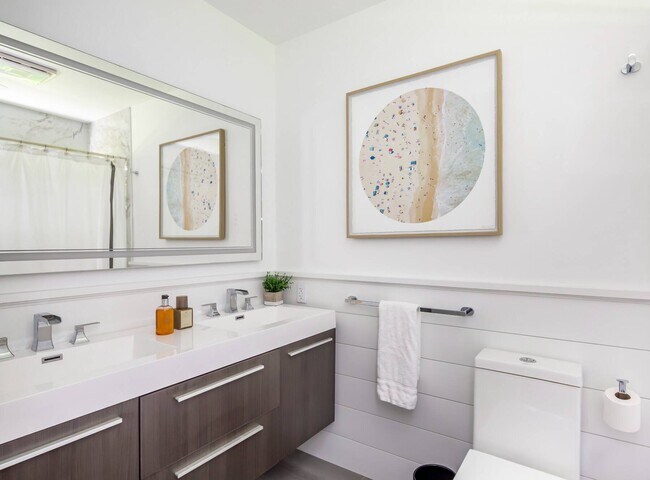 Building Photo - 25 High Point Rd