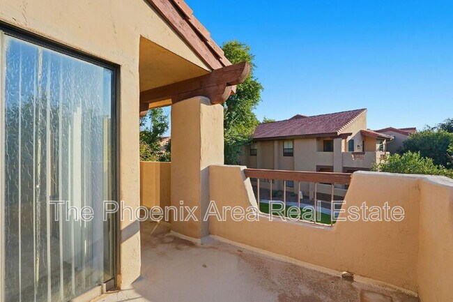 Building Photo - 1351 N Pleasant Dr