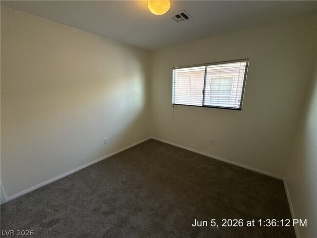 Building Photo - 2616 Courlan Dr