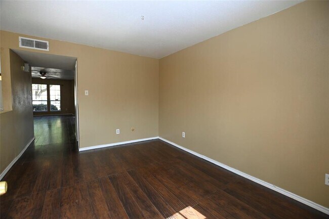 Building Photo - 5800 Lumberdale Rd