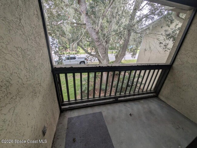 Building Photo - 3550 Sable Palm Ln