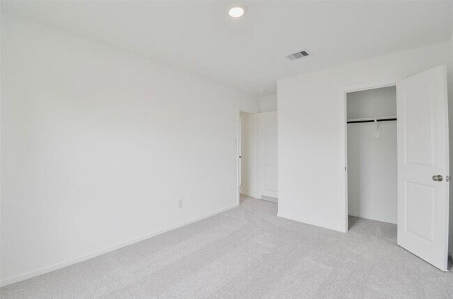 Building Photo - 18637 Cepagatti Dr