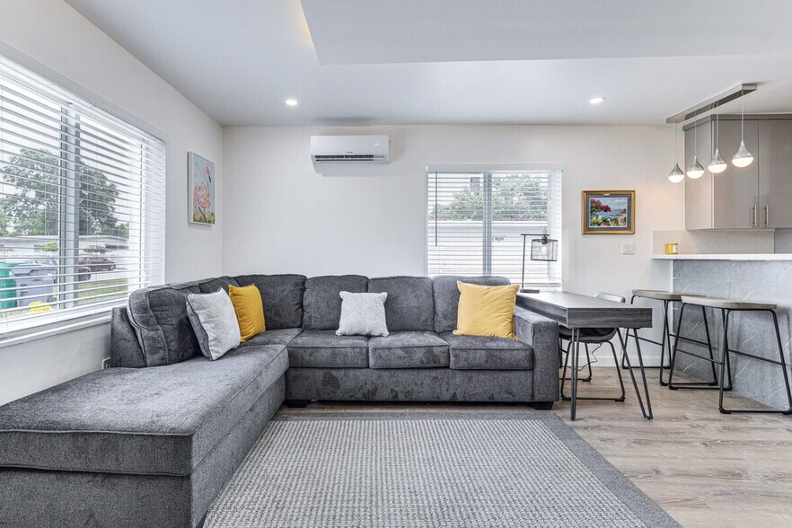 Primary Photo - 12415 NW 20th Ct