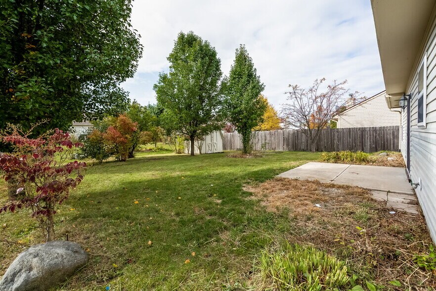 Building Photo - 7633 Scatter Woods Ln